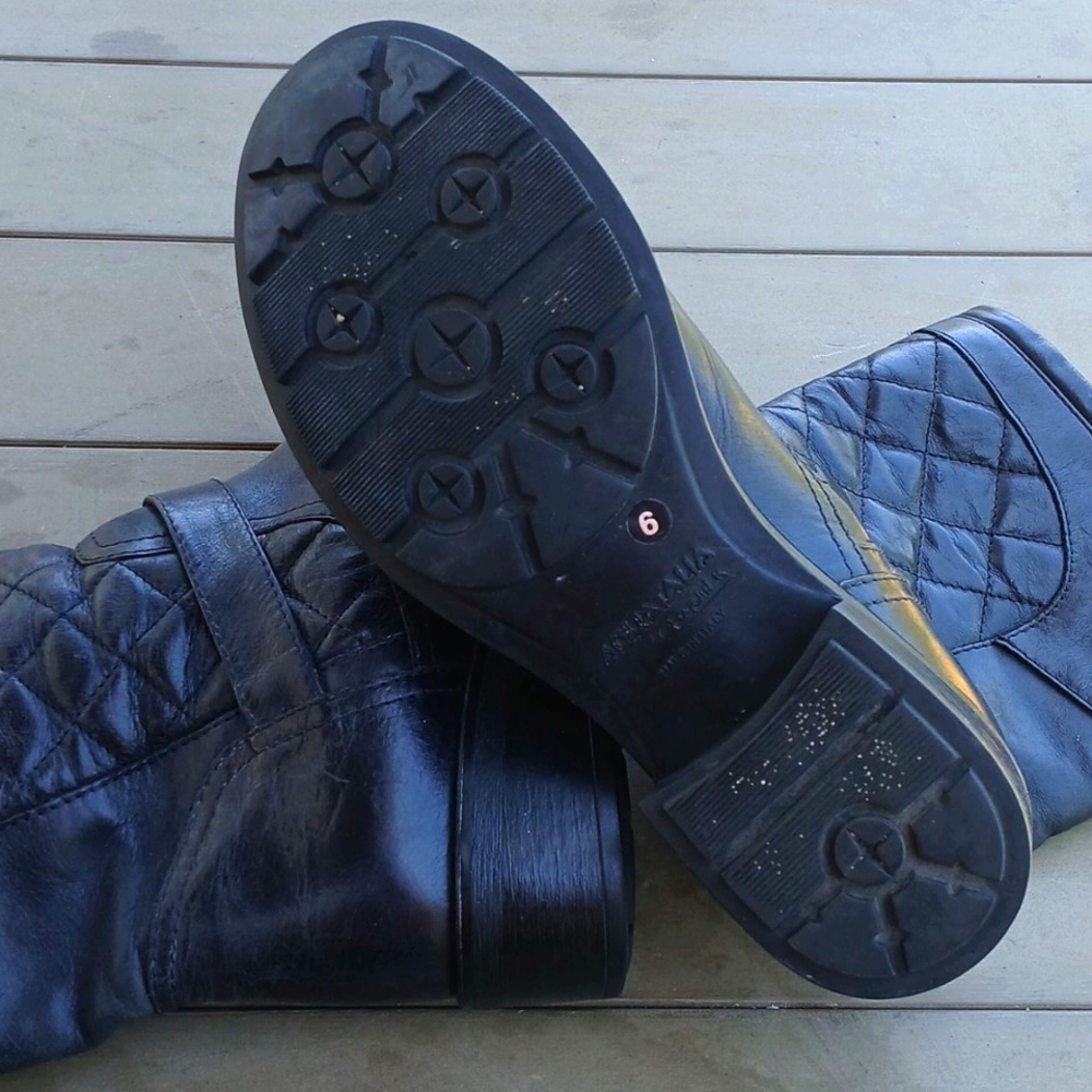 Aquatalia Booties - Picture 9 of 12